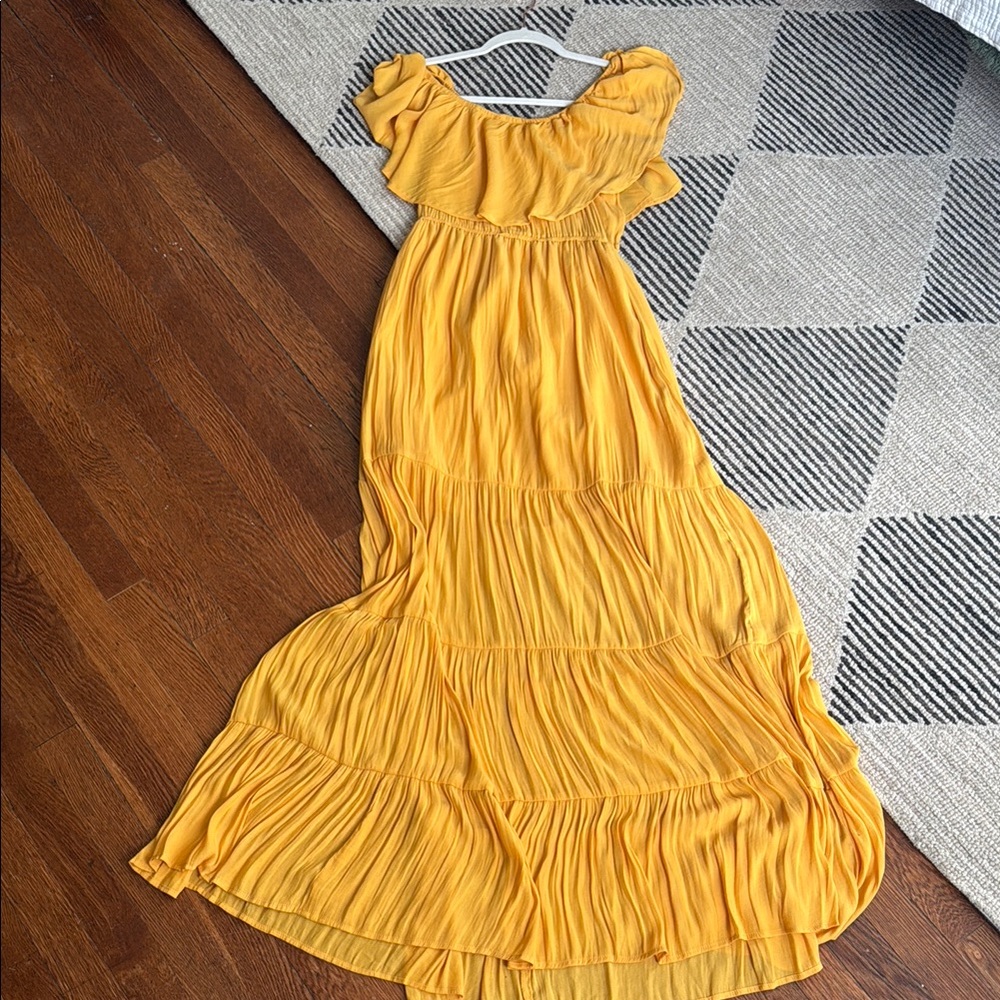 Flowy Yellow Maxi Dress